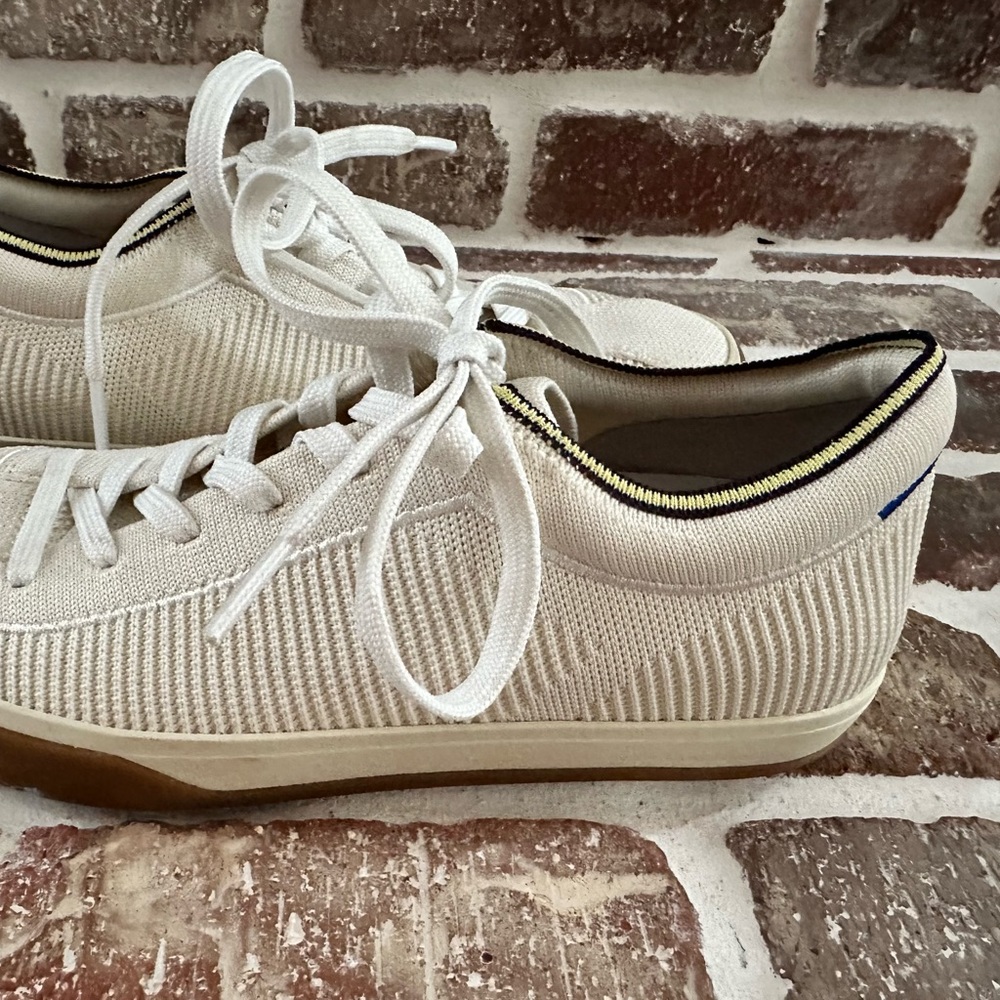 Off white Rothy’s lace up sneakers.